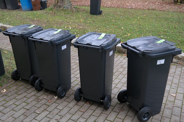 Trash Bin.